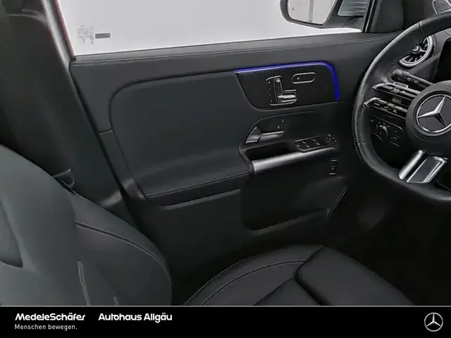 Mercedes-Benz GLA 220