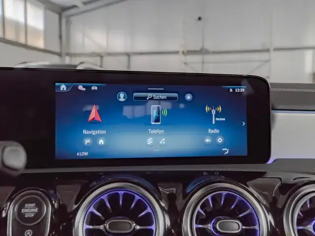 Mercedes-Benz CLA 220