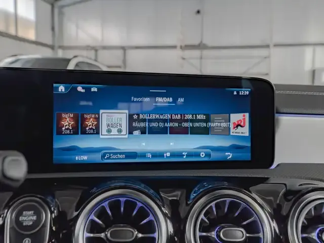 Mercedes-Benz CLA 220