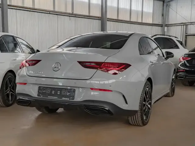 Mercedes-Benz CLA 220