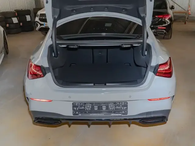 Mercedes-Benz CLA 220