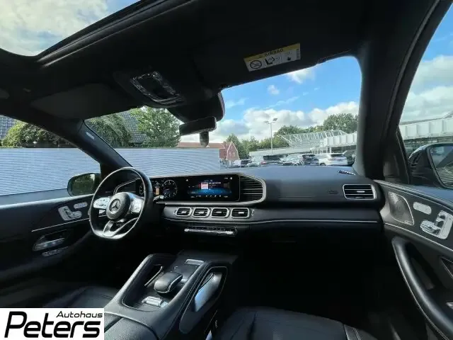 Mercedes-Benz GLS 400
