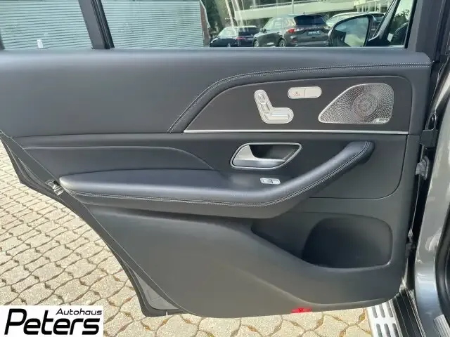 Mercedes-Benz GLS 400