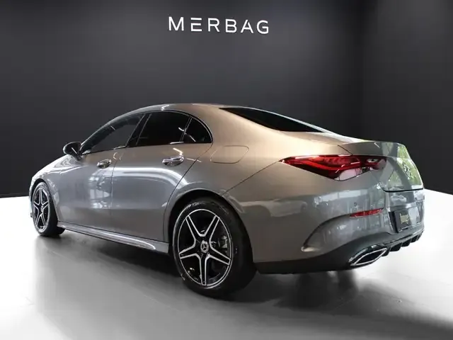 Mercedes-Benz CLA 200