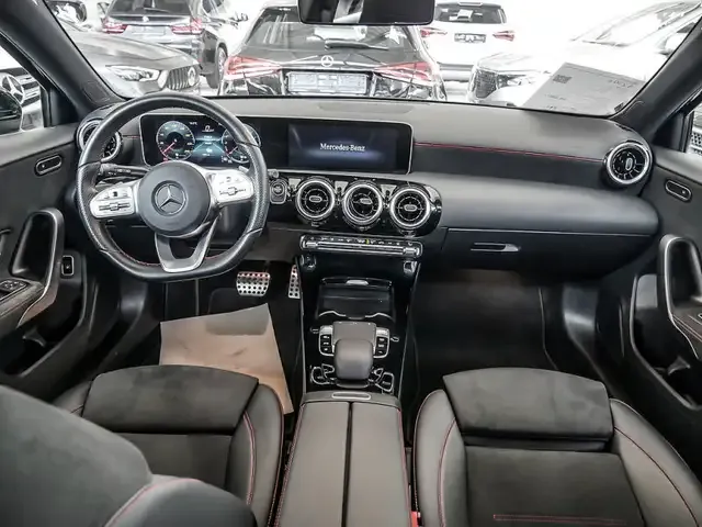 Mercedes-Benz A 250