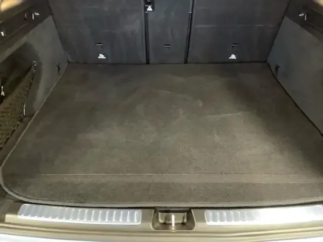 Mercedes-Benz EQC 400