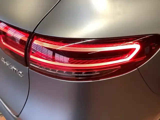 Mercedes-Benz EQC 400