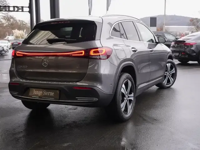 Mercedes-Benz EQA 250