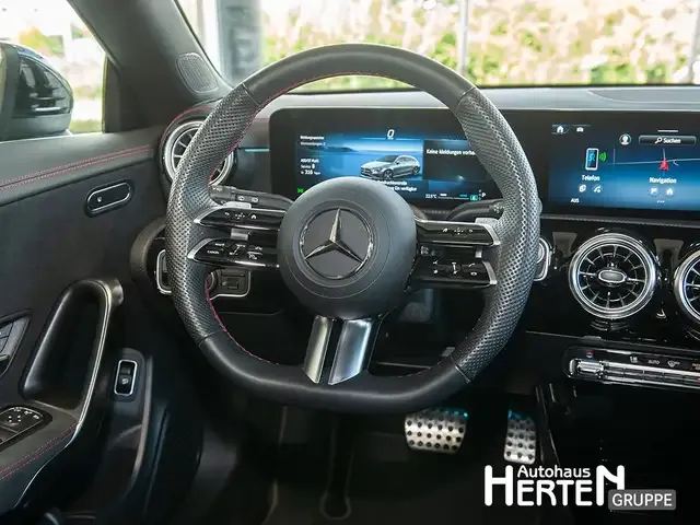 Mercedes-Benz CLA 200