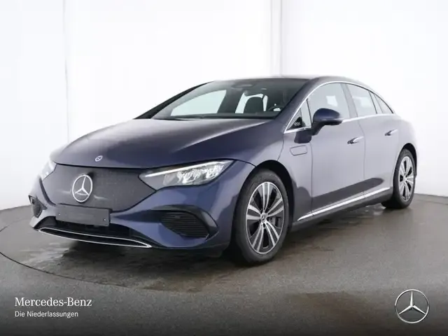 Mercedes-Benz EQE 300