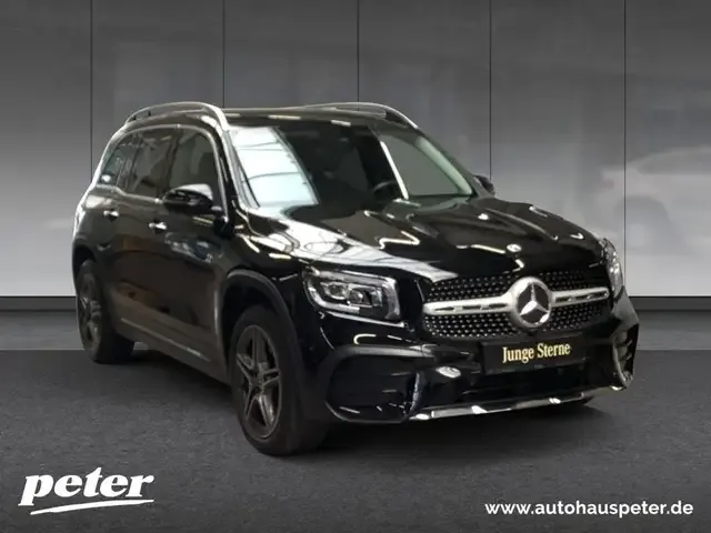 Mercedes-Benz GLB 220