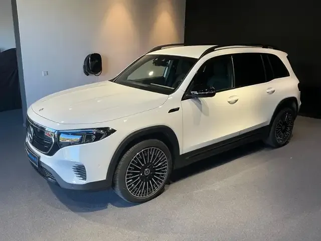 Mercedes-Benz EQB 250