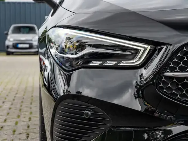 Mercedes-Benz CLA 180