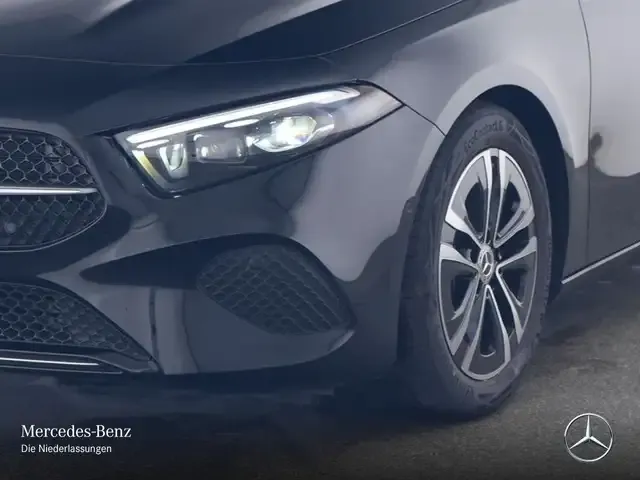 Mercedes-Benz A 220