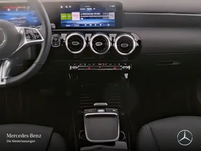 Mercedes-Benz A 220