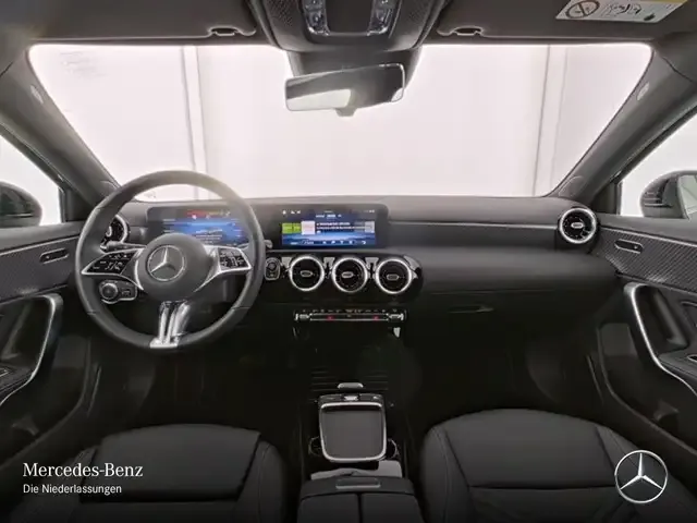 Mercedes-Benz A 220