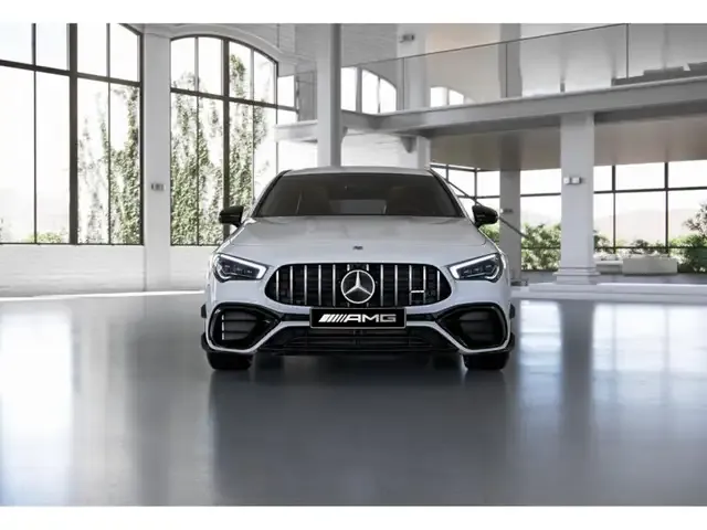 Mercedes-Benz CLA 45 AMG