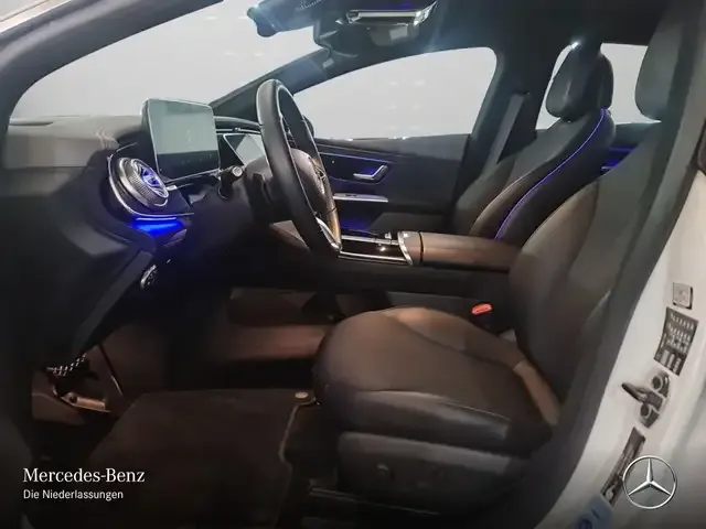 Mercedes-Benz EQE 300
