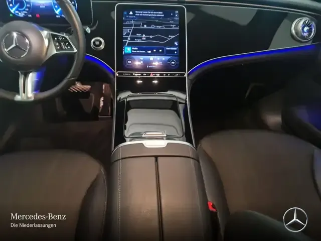 Mercedes-Benz EQE 300