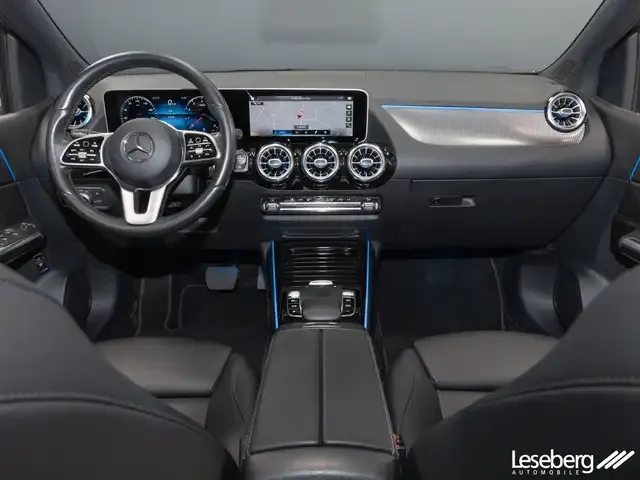 Mercedes-Benz B 180
