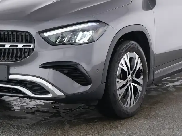 Mercedes-Benz GLA 180