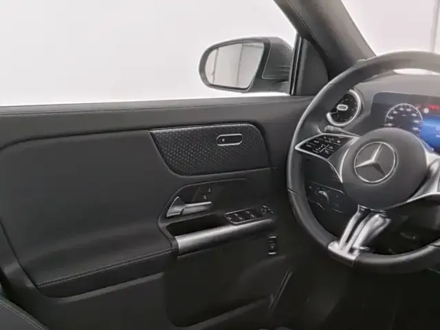 Mercedes-Benz GLA 180