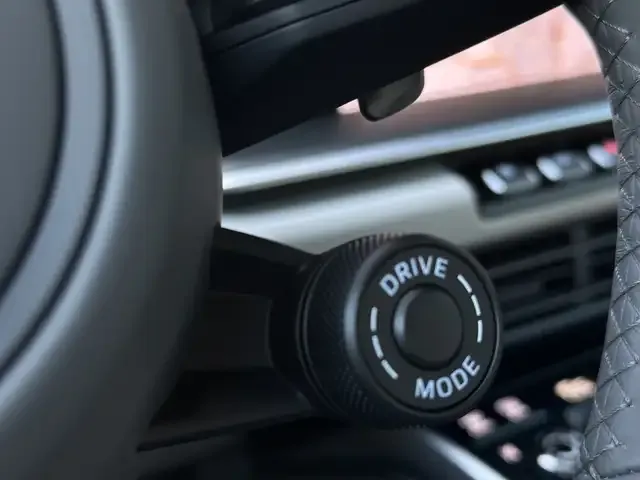 Porsche 992