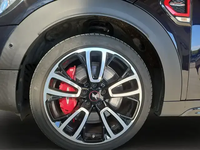 MINI John Cooper Works Countryman