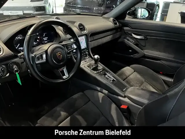 Porsche 718 Spyder