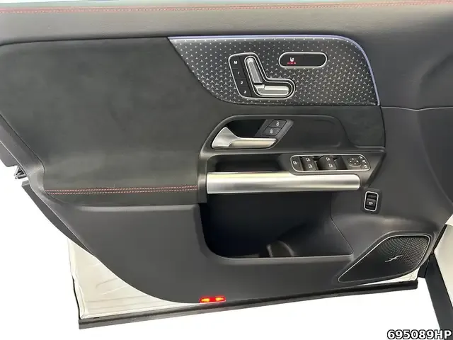 Mercedes-Benz EQA 300