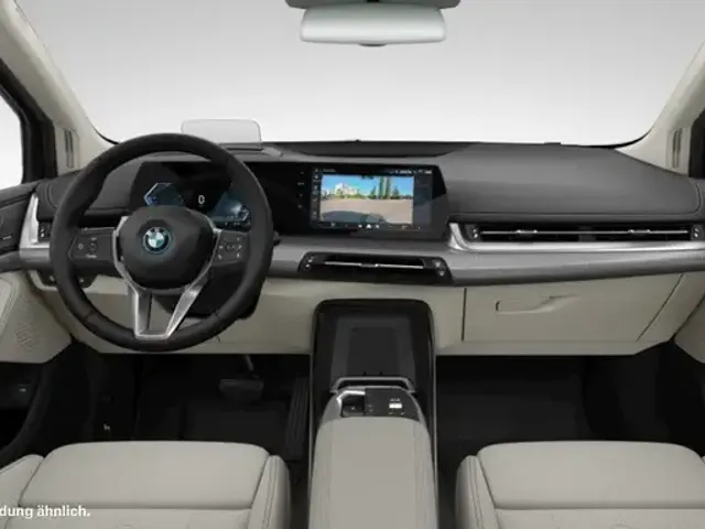 BMW 225