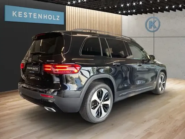 Mercedes-Benz GLB 200