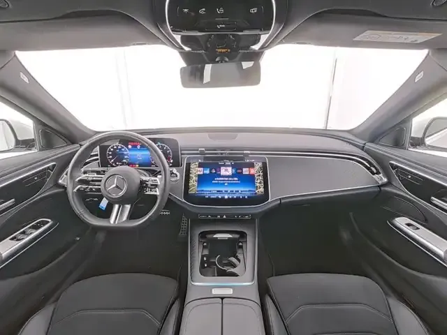 Mercedes-Benz E 200