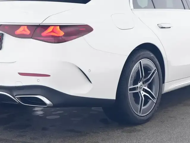 Mercedes-Benz E 200