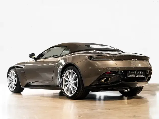 Aston Martin DB11