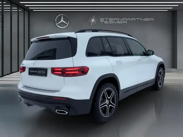 Mercedes-Benz GLB 200