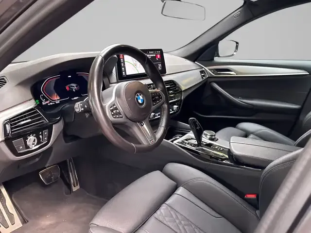 BMW 530