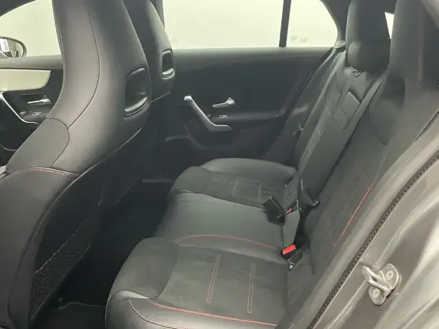 Mercedes-Benz CLA 220