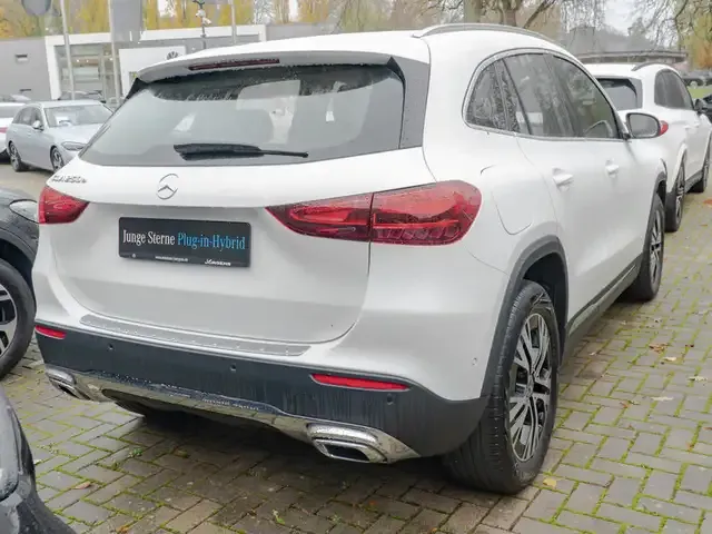 Mercedes-Benz GLA 250