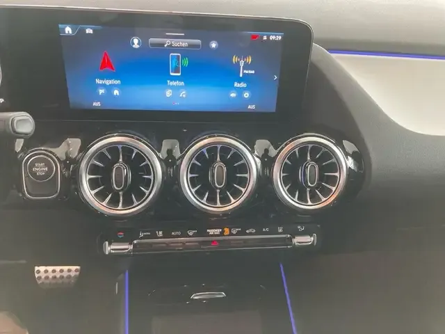 Mercedes-Benz GLA 250