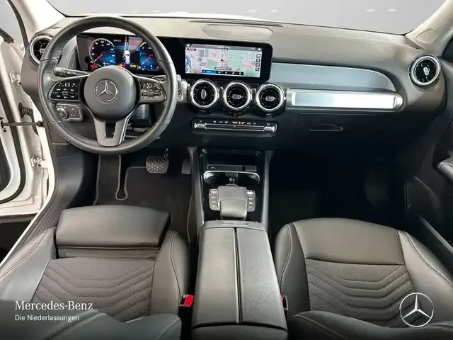 Mercedes-Benz GLB 180