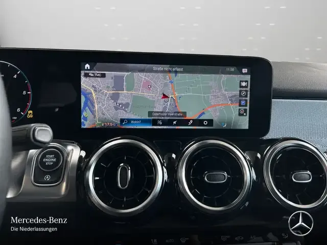 Mercedes-Benz GLB 180