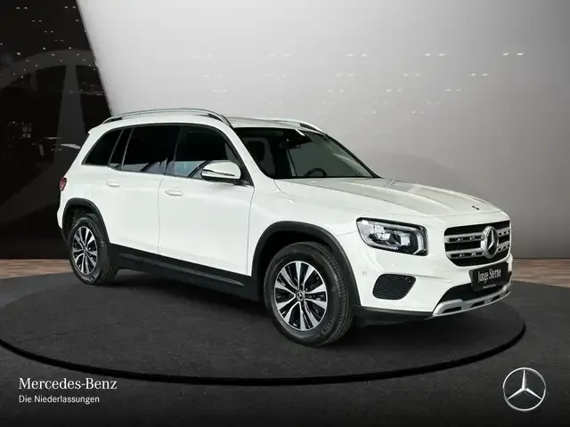 Mercedes-Benz GLB 180