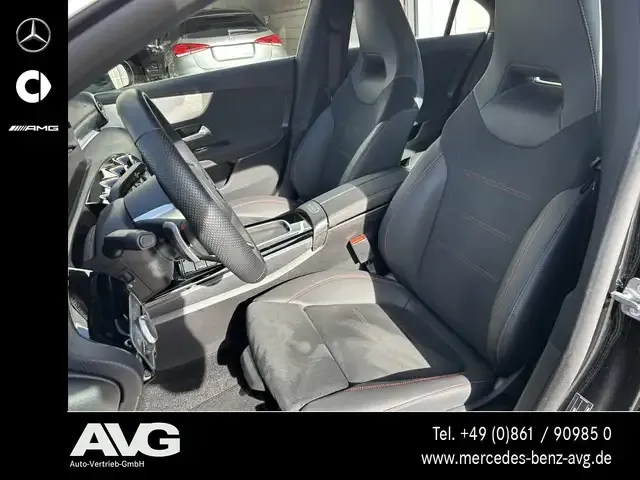 Mercedes-Benz CLA 220