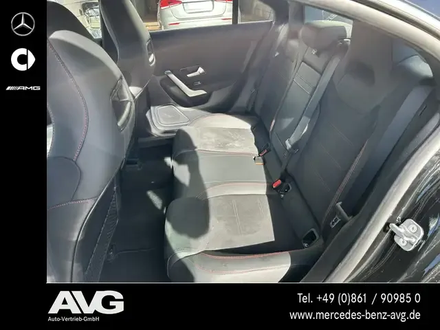 Mercedes-Benz CLA 220