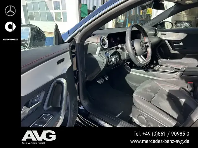 Mercedes-Benz CLA 220