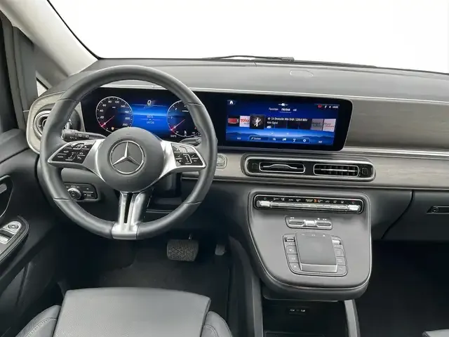 Mercedes-Benz V 250