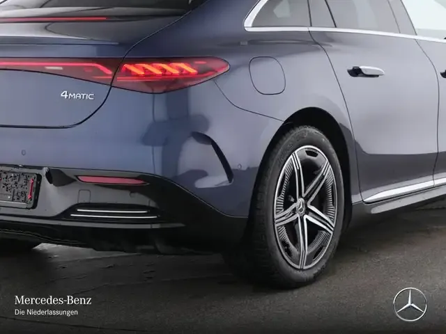 Mercedes-Benz EQE 500
