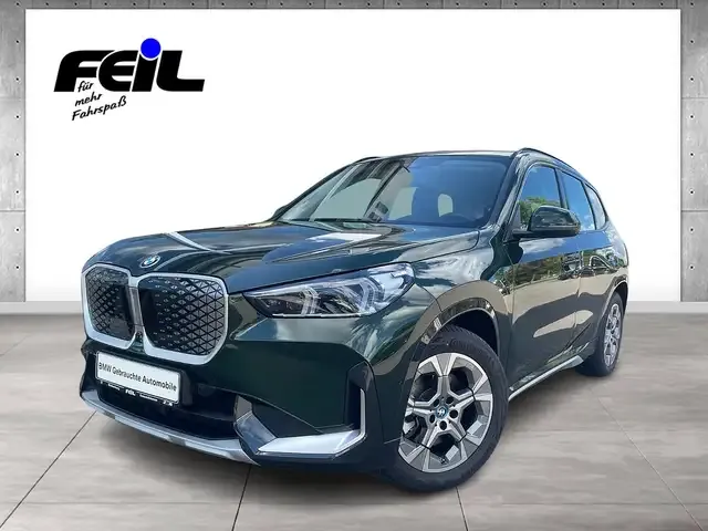 BMW iX1