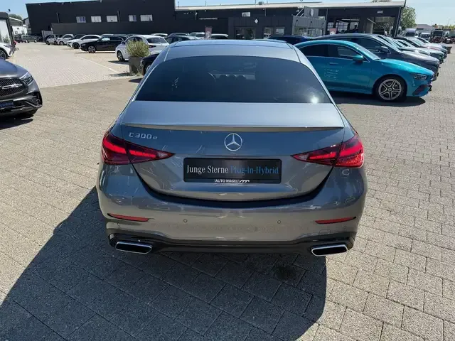 Mercedes-Benz C 300